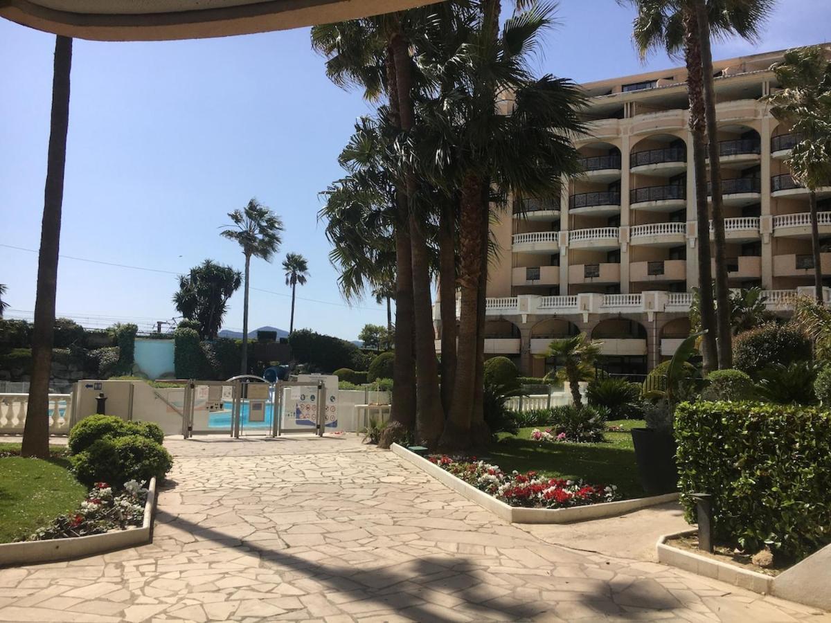 A 2 Minutes De La Vue Et Piscine *